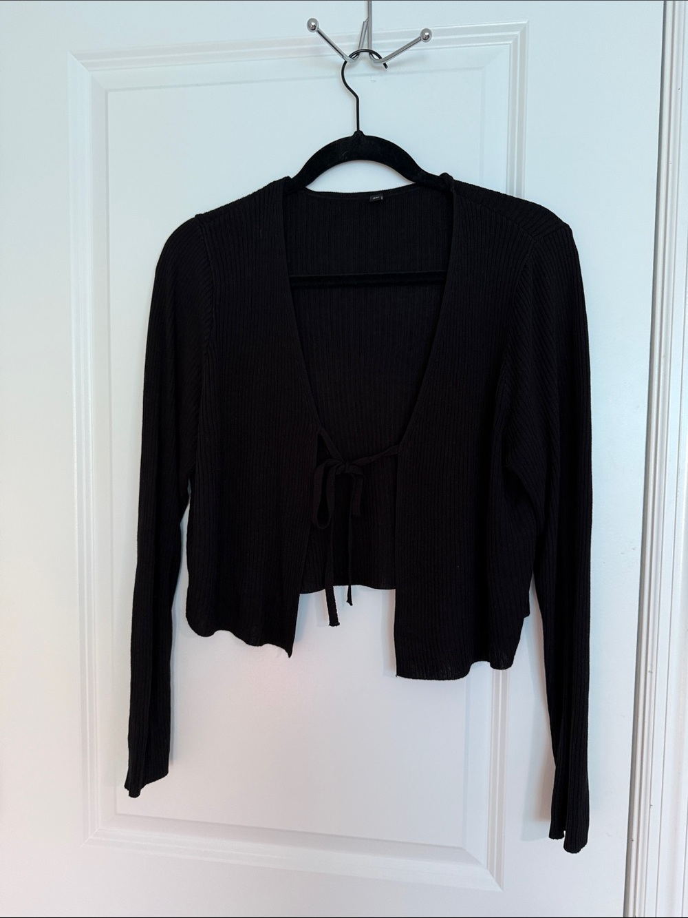 Black Tie-Front Ribbed Cropped Cardigan - Women